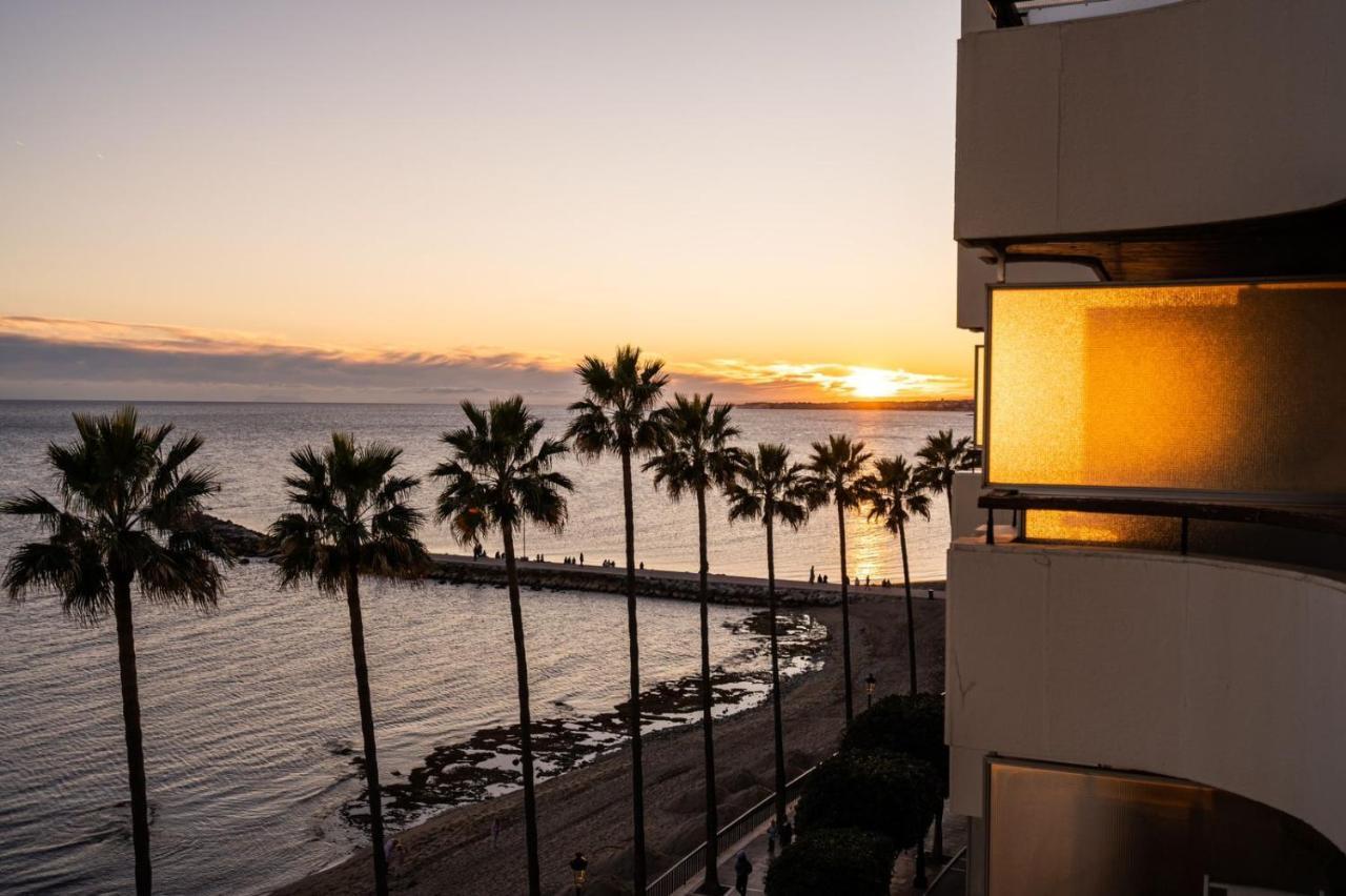 Beachfront Studio With Stunning Sea Views Marbella Buitenkant foto