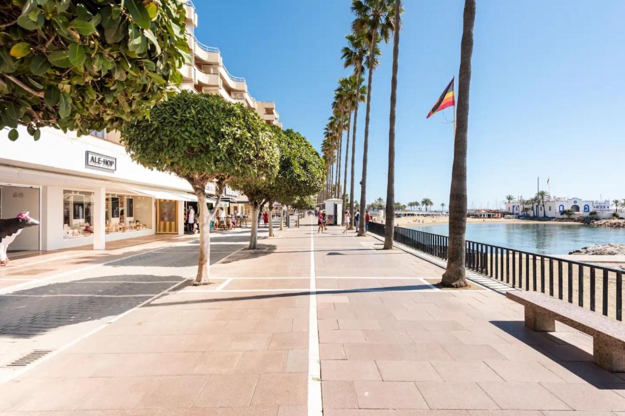 Beachfront Studio With Stunning Sea Views Marbella Buitenkant foto
